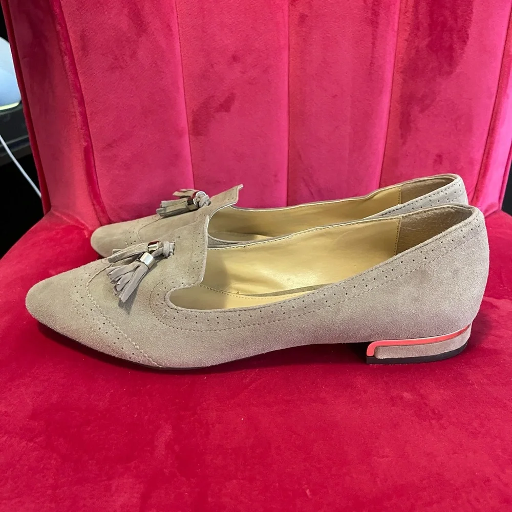 Vince Camuto Tassle Flats - Picture 2 of 4